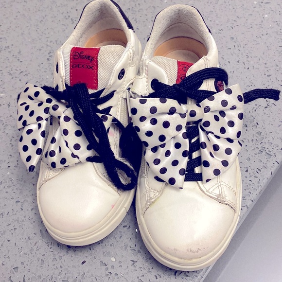 Gorgeous Disney Minnie Mouse shoes. Gently used. Originally purchased for $90 - Picture 4 of 4